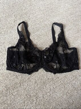 SOMA sensuous lace unlined bra!